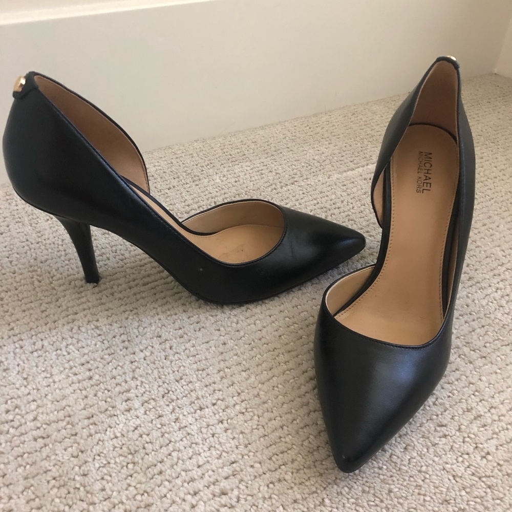 Michael kors pumps